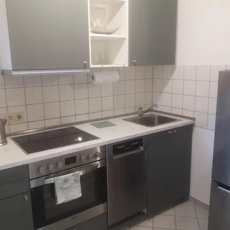1,5 Zi 43 Qm Im Zentrum Von Plochingen, Frisch Renoviert Und Voll Ausgestattet Plochingen