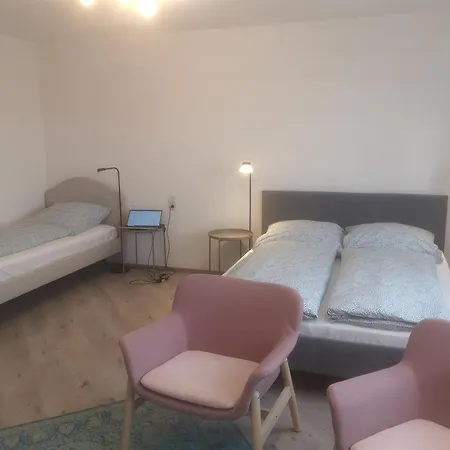 1,5 Zi 43 Qm Im Zentrum Von Plochingen, Frisch Renoviert Und Voll Ausgestattet *