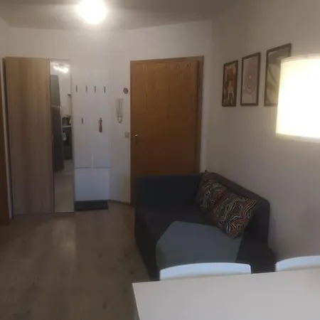 Apartment 1,5 Zi 43 Qm Im Zentrum Von Plochingen, Frisch Renoviert Und Voll Ausgestattet Plochingen